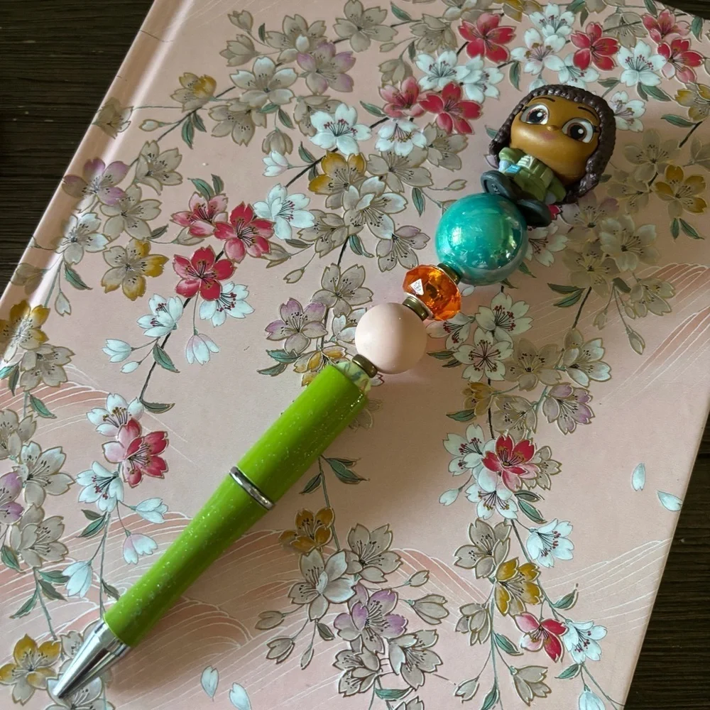 Disney Doorables: Star Wars: Osha Aniseya handmade beaded pen
